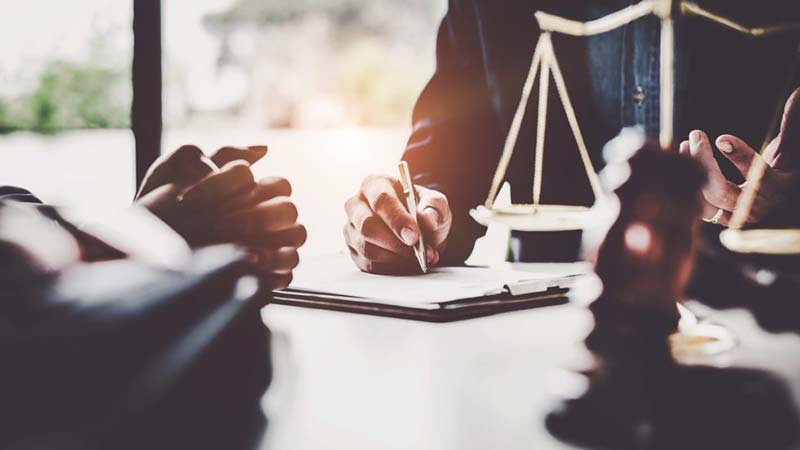 Making the transition from private practice to in-house lawyer